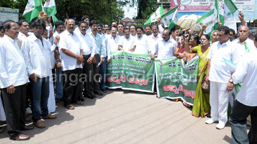 jds protest12sep7 3